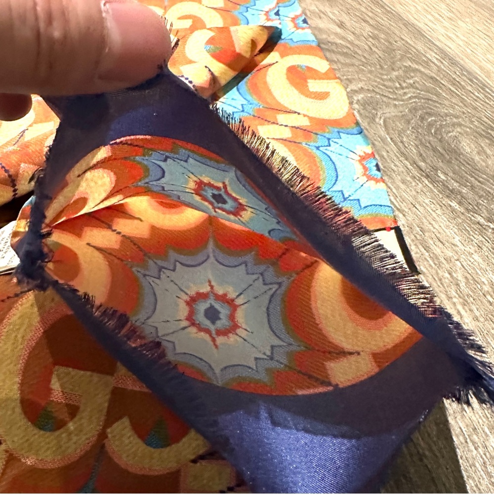 Gucci Scarf - Picture 8 of 8